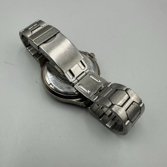 Guess Waterpro Watch Men Silver Tone 38MM Multi Dial Day Date New Battery 8" - Picture 10 of 13